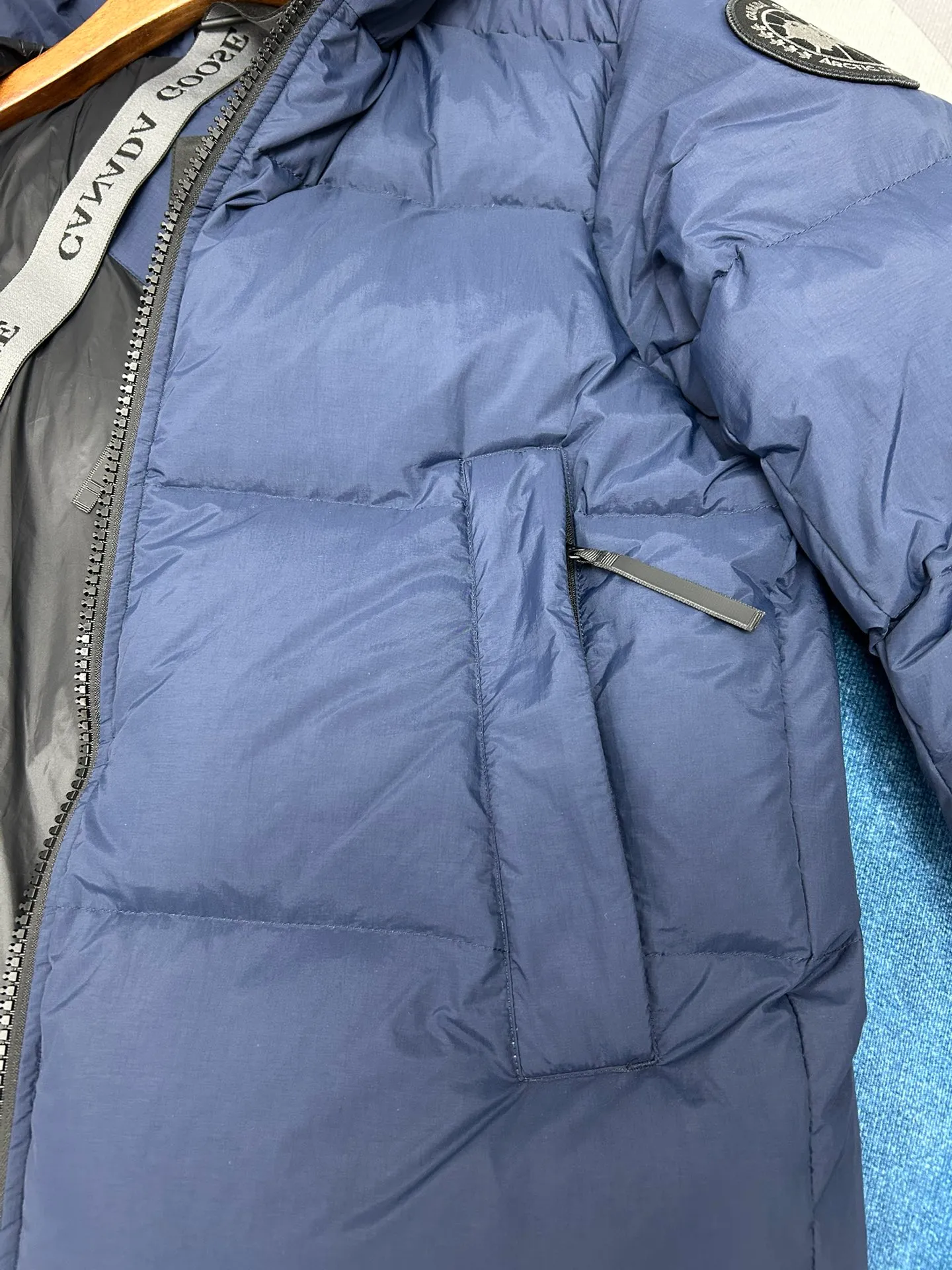 P980 Top Version 2282MB Crofton Puffer New Matte Men's Jacket Down Color: Dark Blue Black Label. Size: S M L XL XXL.